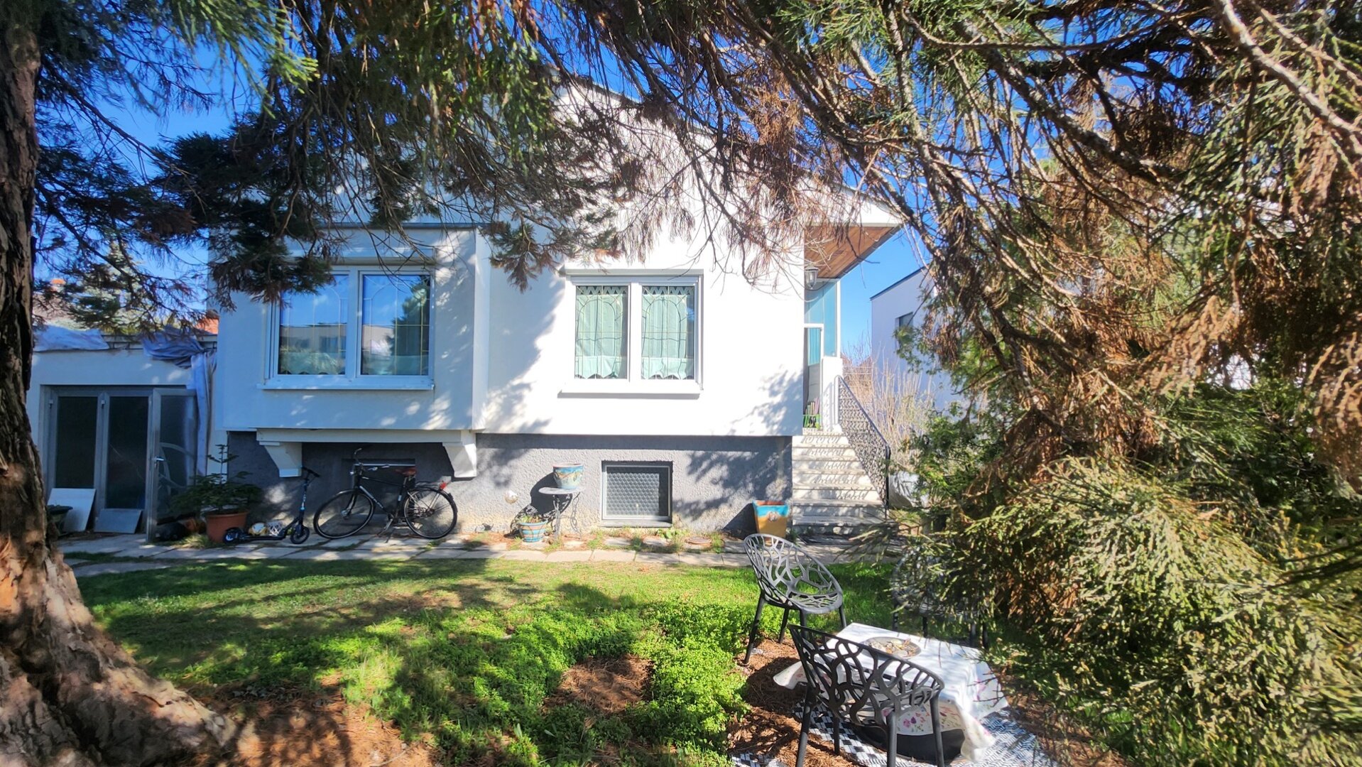 Einfamilienhaus mit großem Grundstück, Pool & Ausbaupotenzial in Perchtoldsdorf nahe Wien