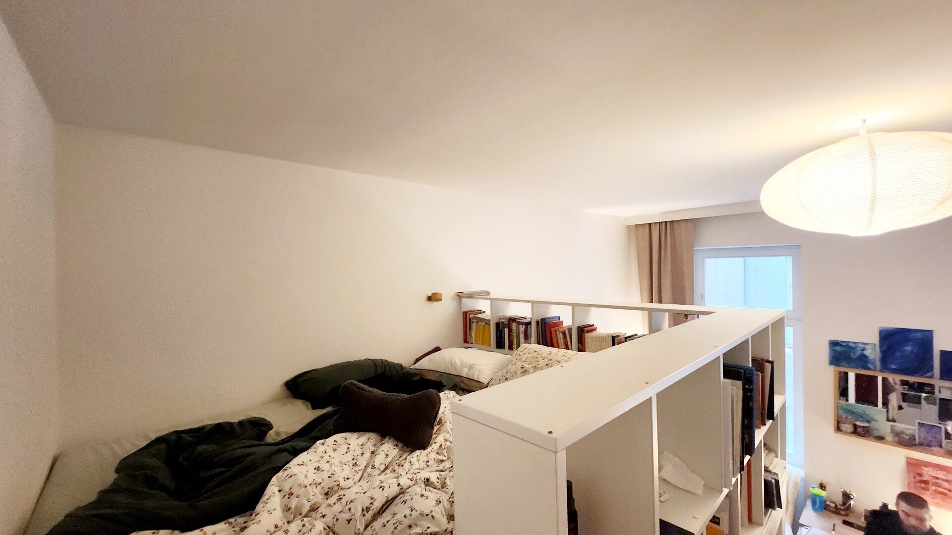 Unbefristete Loggia-Wohnung im 7. Bezirk mit Hochwertige maßgefertigtes Hochbett vom Tischler