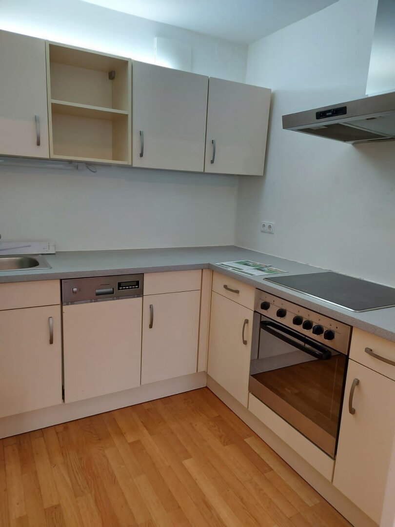 1,5-Zimmer Wohnung mit großzügiger Loggia im 7. Bezirk in Wien!