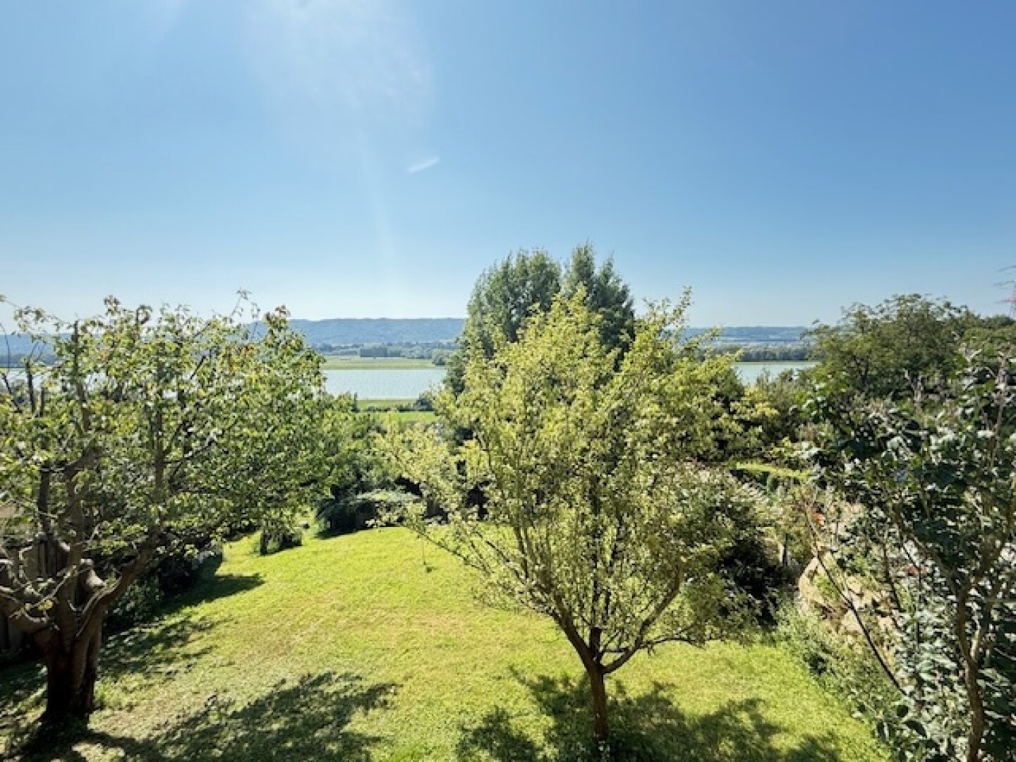 Einzigartiges Baugrundstück mit tollem Donau und Alpenvorlandblick!