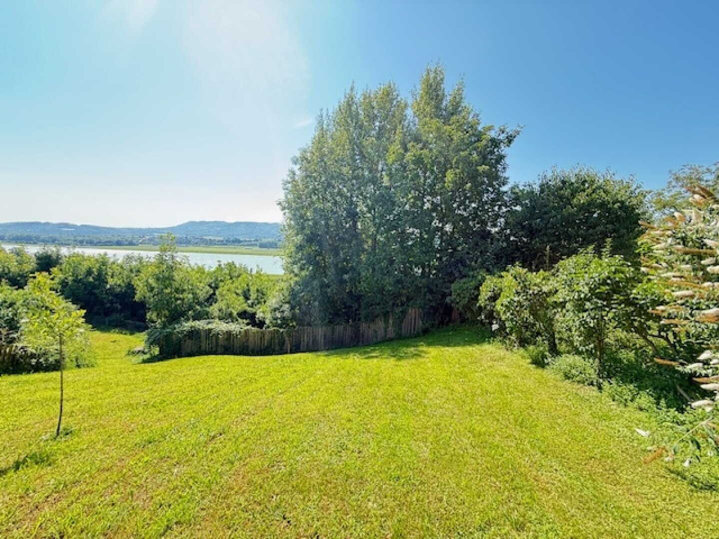 Einzigartiges Baugrundstück mit tollem Donau und Alpenvorlandblick!