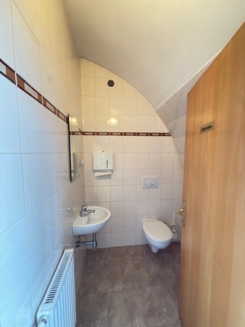 WC Damen und Herren getrennt