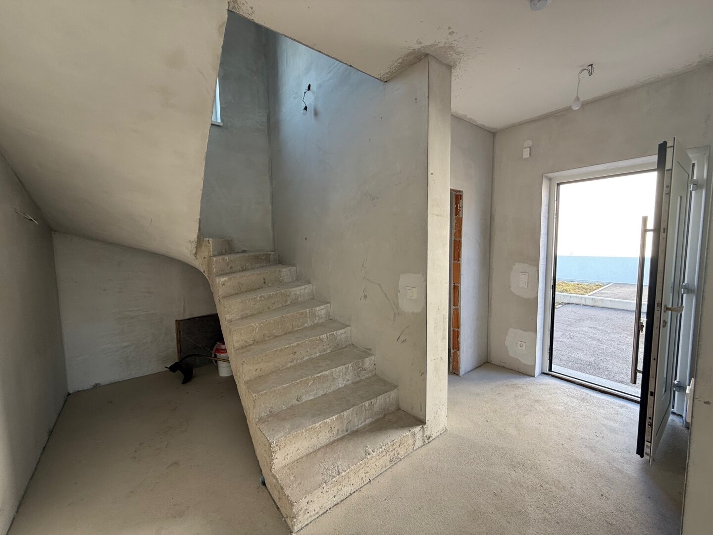 Neue Doppelhaushälfte mit Carport nur noch 2 verfügbar!!