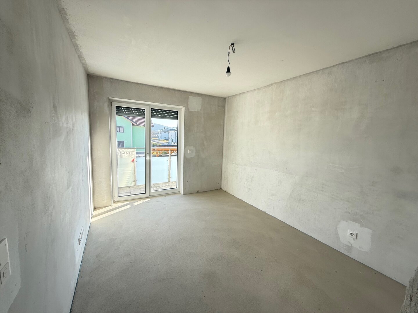 Neue Doppelhaushälfte mit Carport nur noch 2 verfügbar!!