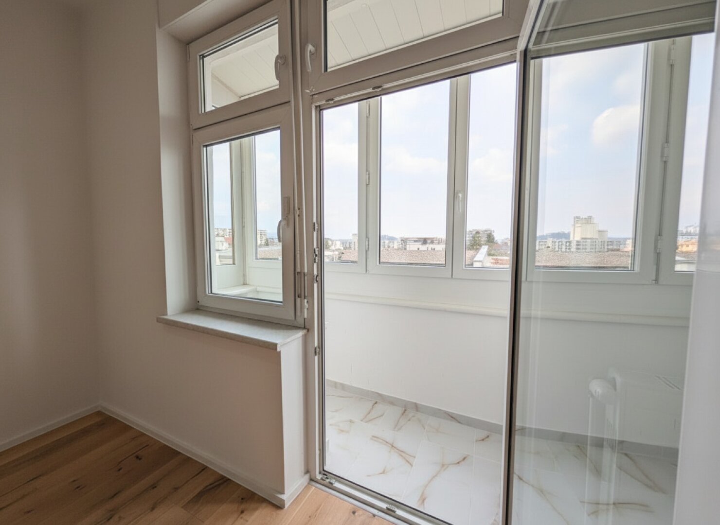 Neu entdeckt: Lichtdurchflutete 4-Zimmer-Wohnung mit Balkon & Wintergarten in Graz-Eggenberg