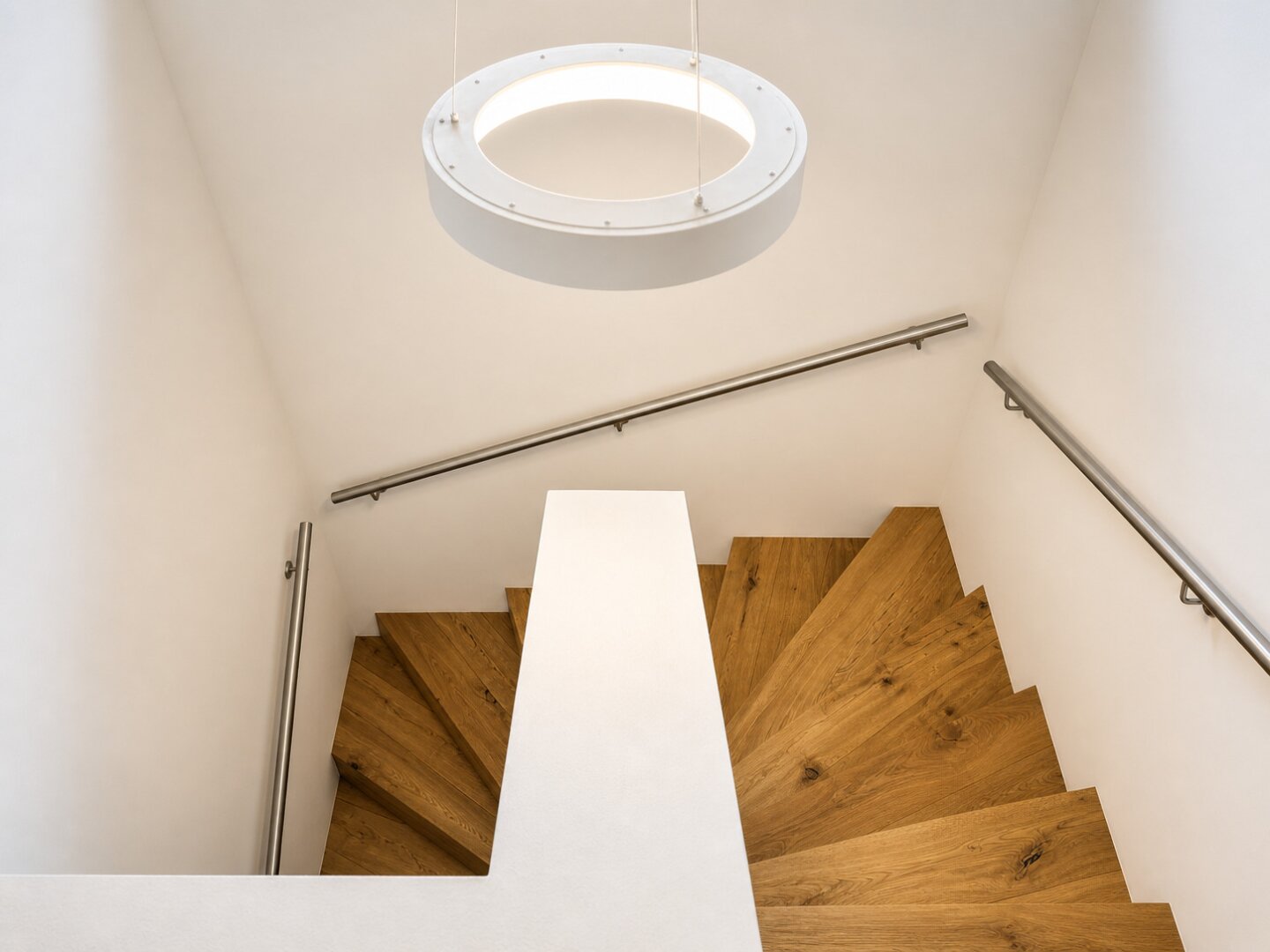 KLIMATISIERT: Sonniges Einfamilienhaus mit Doppelcarport und E-Ladestation