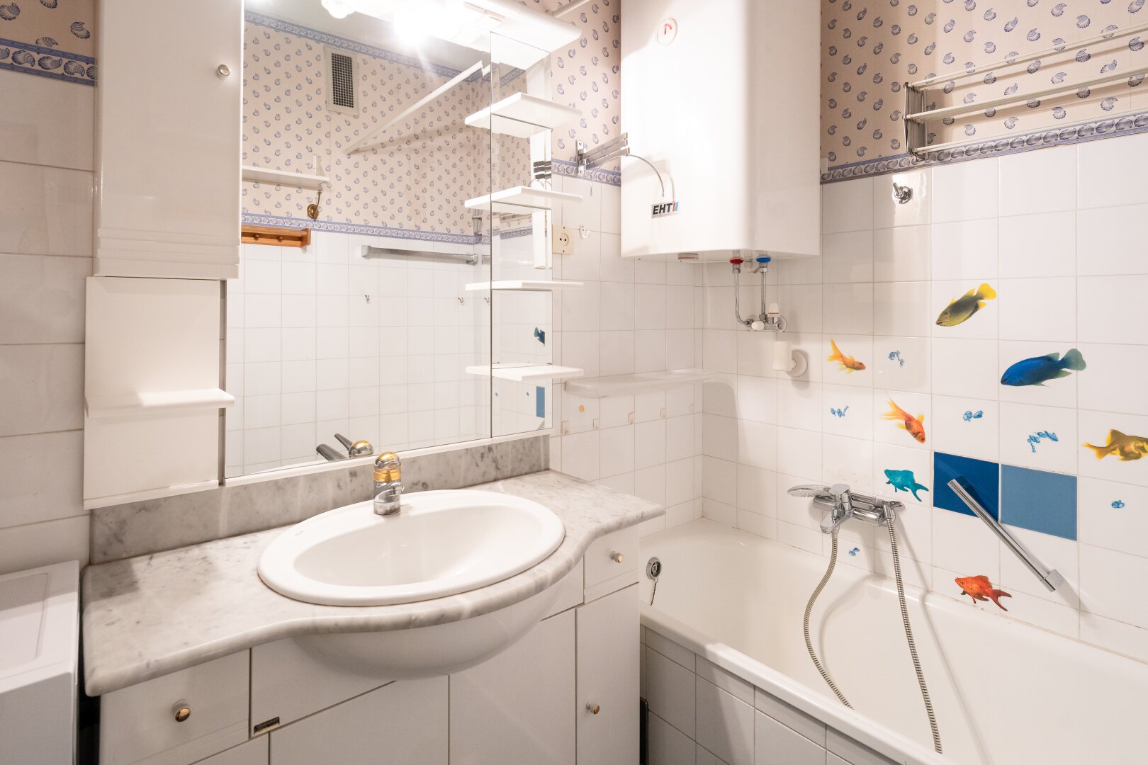 Sanierungsbedürftige 3-Zimmer-Wohnung in Toplage nahe LKH – Wohnen am Waldrand