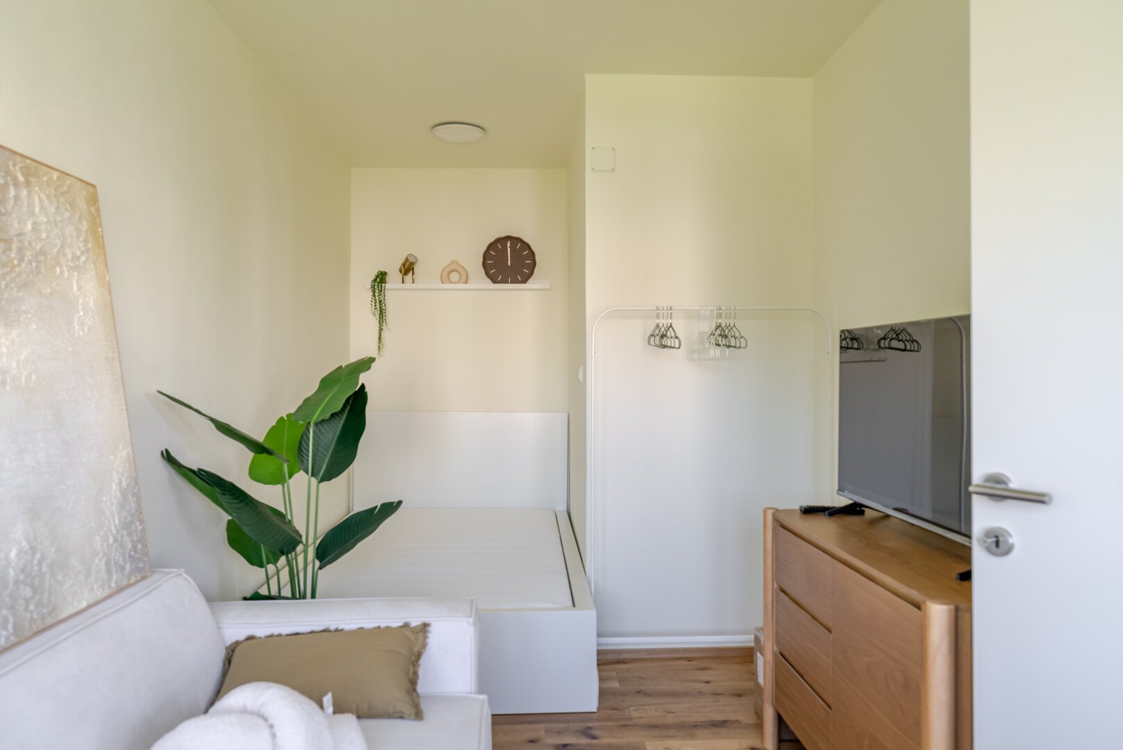 Sofort einziehen und wohlfühlen: Möblierte 2-Zimmer-Wohnung mit Balkon