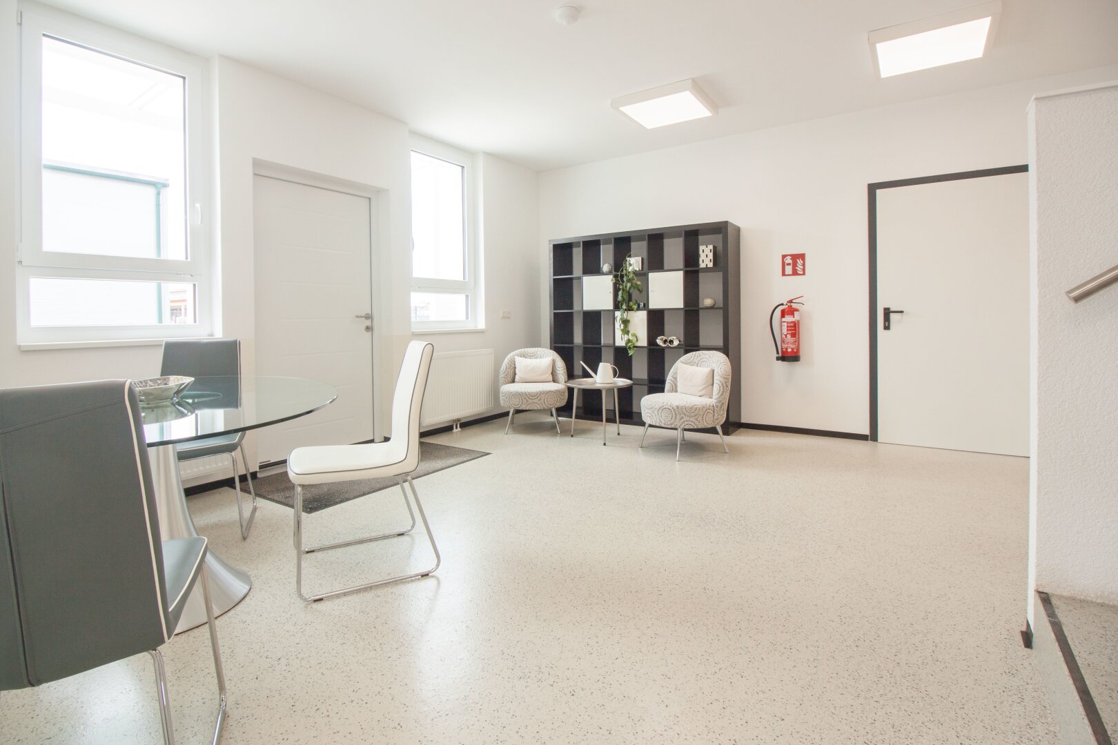 BÜRO mit ALL INCLUSIVE MIETE | flexible Größen von ca. 24 m² - 80 m² | mit Parkplätzen, schönem Foyer, Teeküche