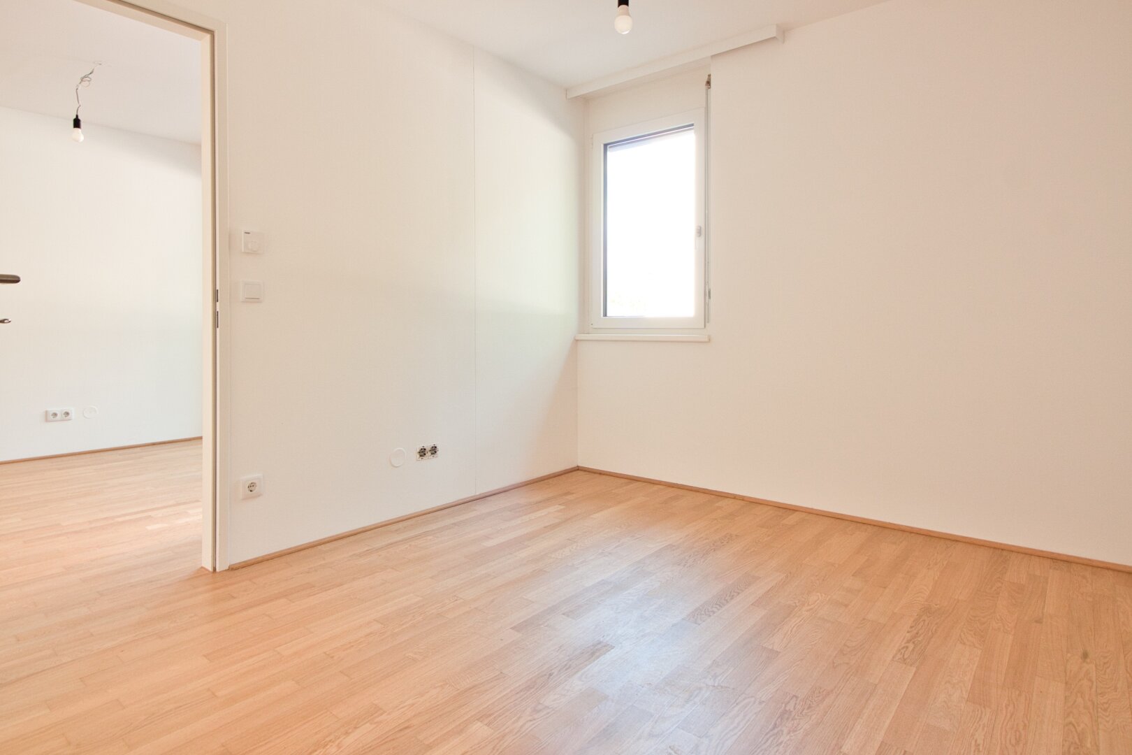 Moderne 2-Zimmer-Wohnung mit Loggia | Erdgeschoß | 25min zum Stephansplatz