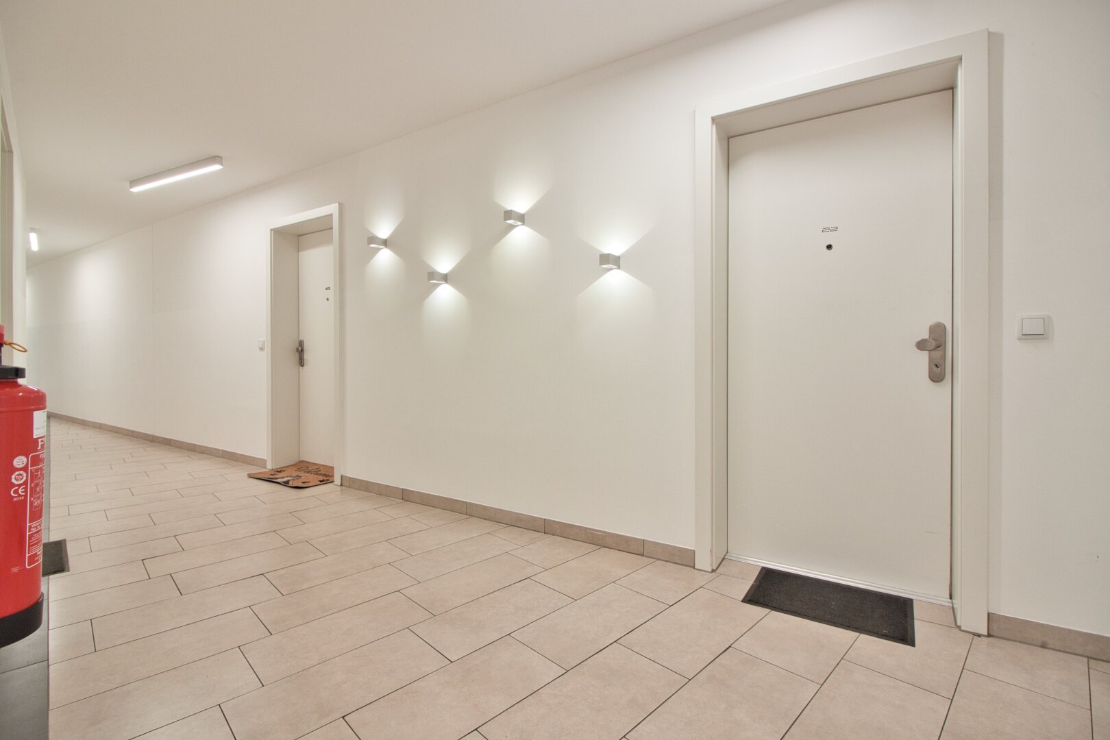 Moderne 2-Zimmer-Wohnung mit Loggia | Erdgeschoß | 25min zum Stephansplatz