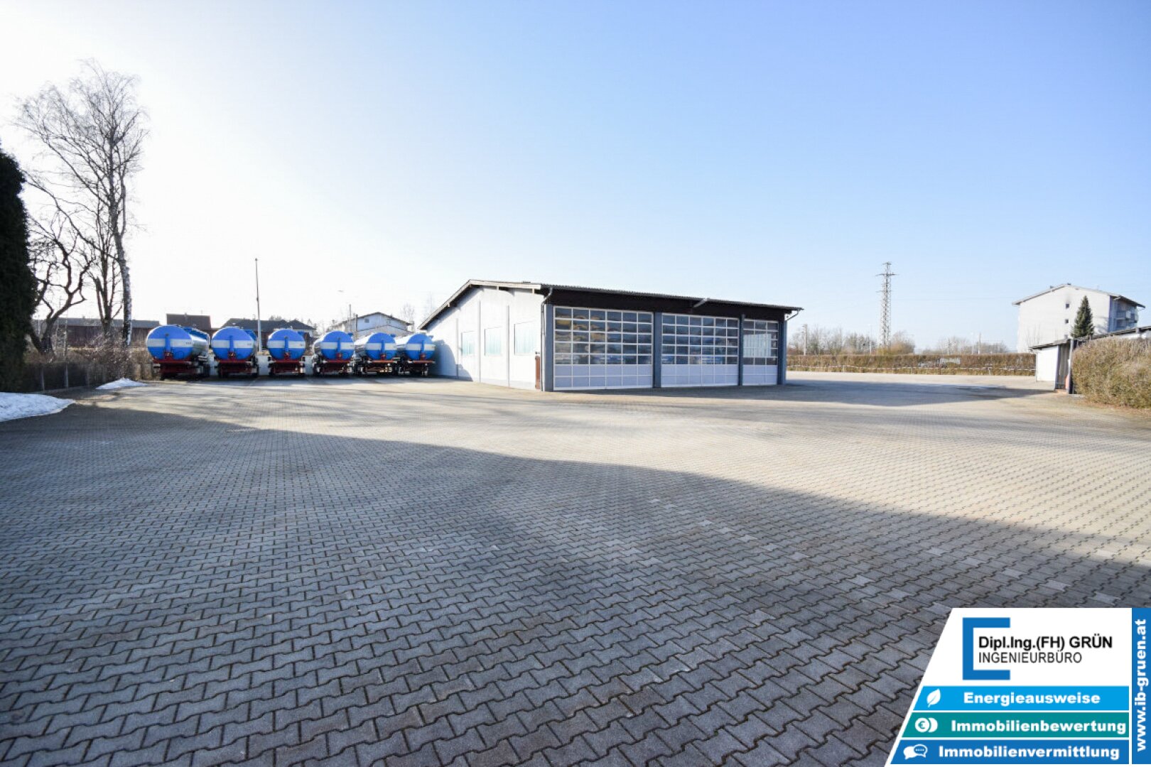 7133m² Betriebsliegenschaft - Betriebshalle, Wohnhäuser, Büro, Garagen, Betriebstankstelle, Baugrund - Projekt für große Arbeiterunterkunft
