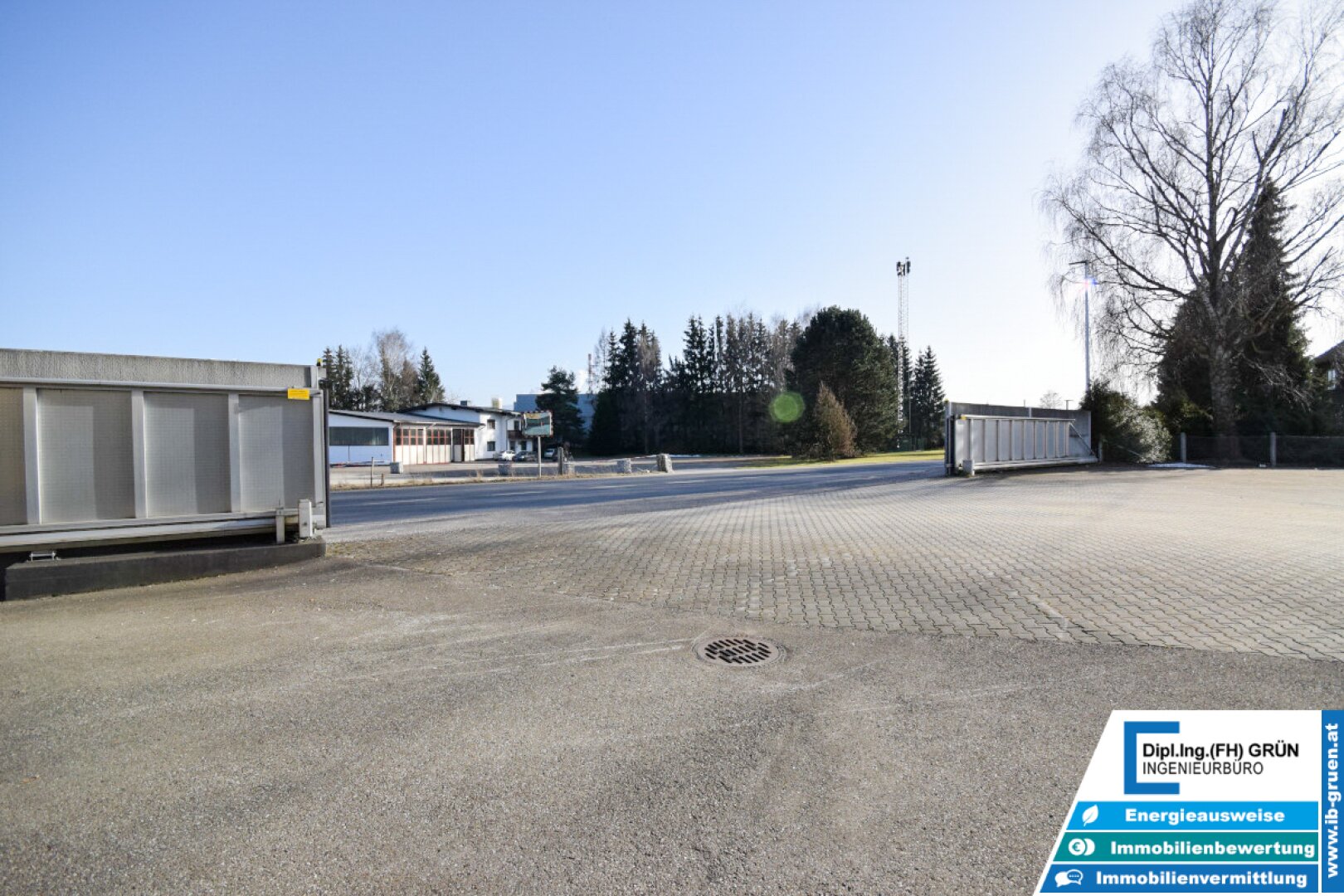 7133m² Betriebsliegenschaft - Betriebshalle, Wohnhäuser, Büro, Garagen, Betriebstankstelle, Baugrund - Projekt für große Arbeiterunterkunft