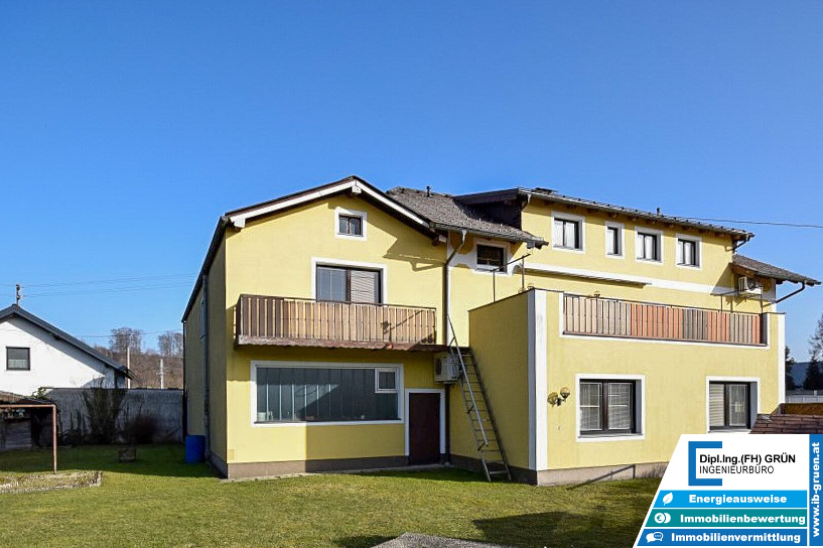 7133m² Betriebsliegenschaft - Betriebshalle, Wohnhäuser, Büro, Garagen, Betriebstankstelle, Baugrund - Projekt für große Arbeiterunterkunft