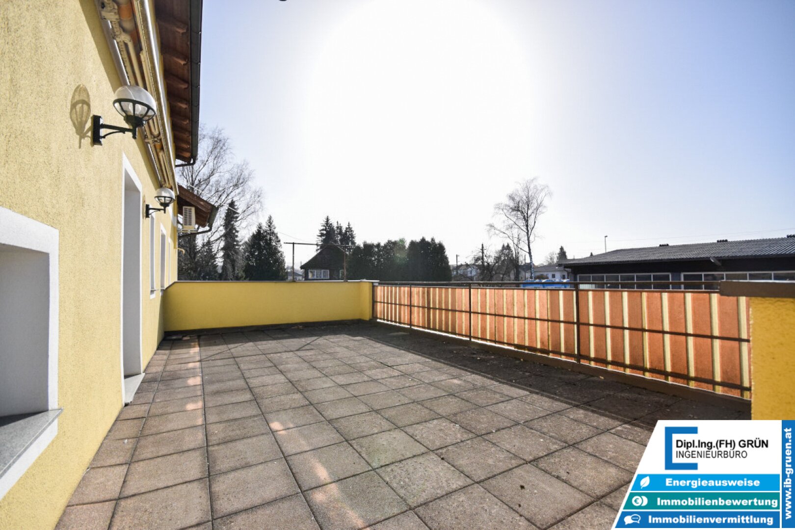 7133m² Betriebsliegenschaft - Betriebshalle, Wohnhäuser, Büro, Garagen, Betriebstankstelle, Baugrund - Projekt für große Arbeiterunterkunft