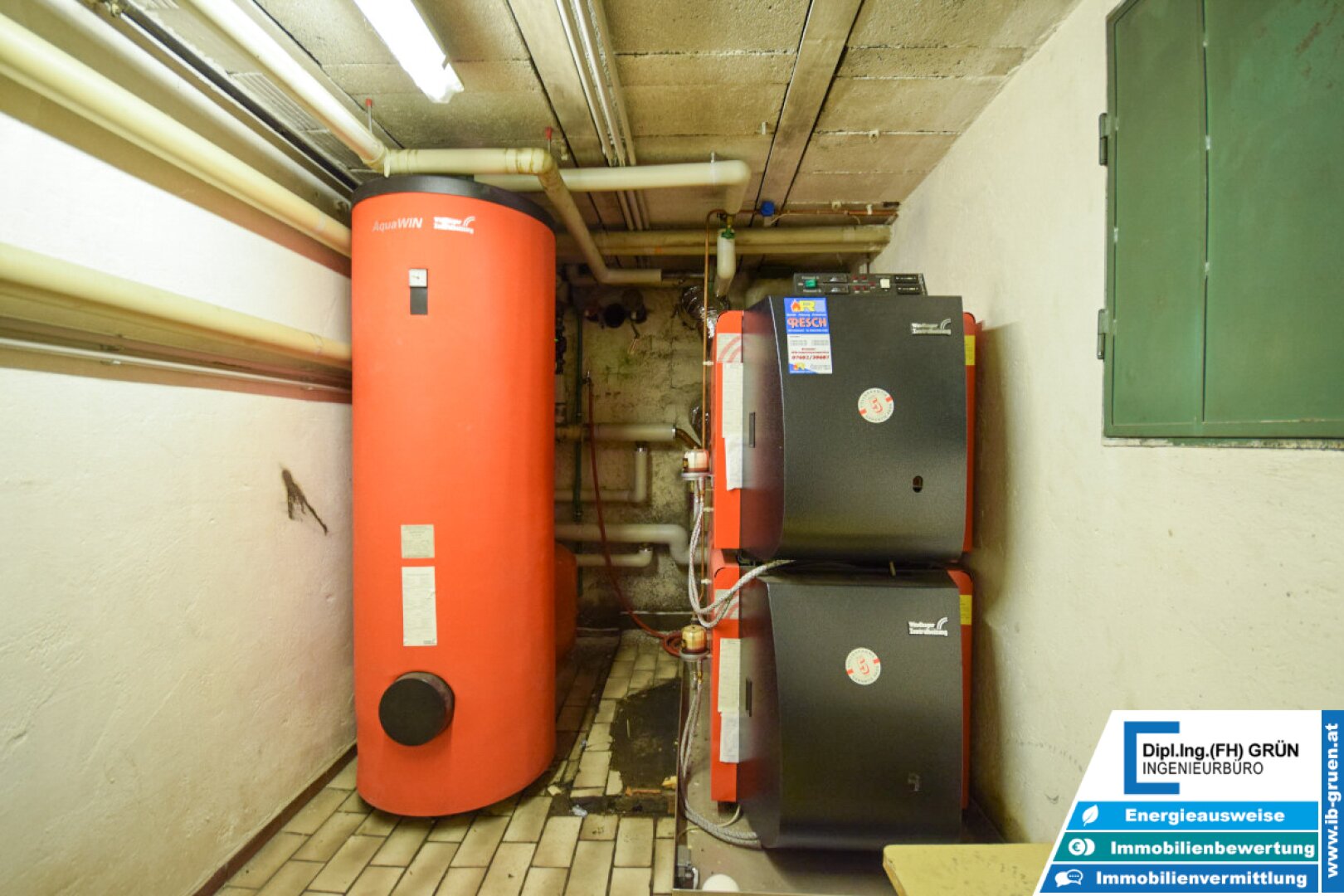 7133m² Betriebsliegenschaft - Betriebshalle, Wohnhäuser, Büro, Garagen, Betriebstankstelle, Baugrund - Projekt für große Arbeiterunterkunft