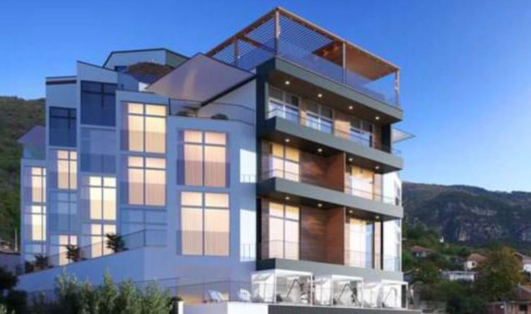 MONTENEGRO !                                    Schönes Penthouse mit zwei Terrassen, Berg- und malerischem Meerblick