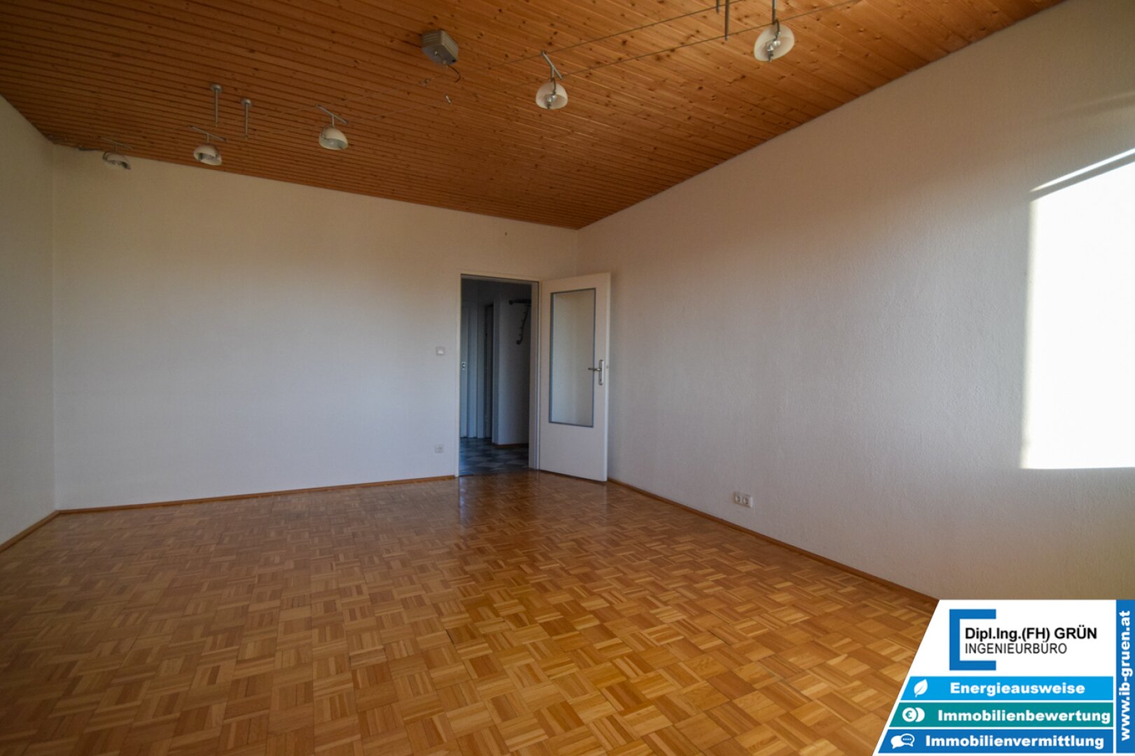 Gepflegte 2-Zimmer-Mietwohnung mit 59m² WFL und Loggia