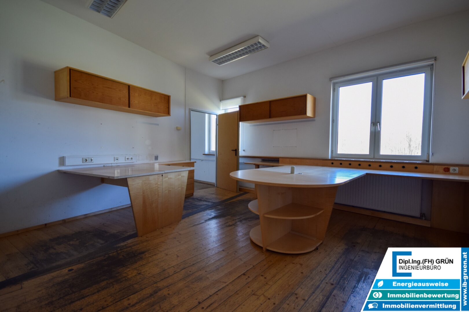 Vielseitige Gewerbeliegenschaft mit Büro & Hallenflächen auf 2.950 m²