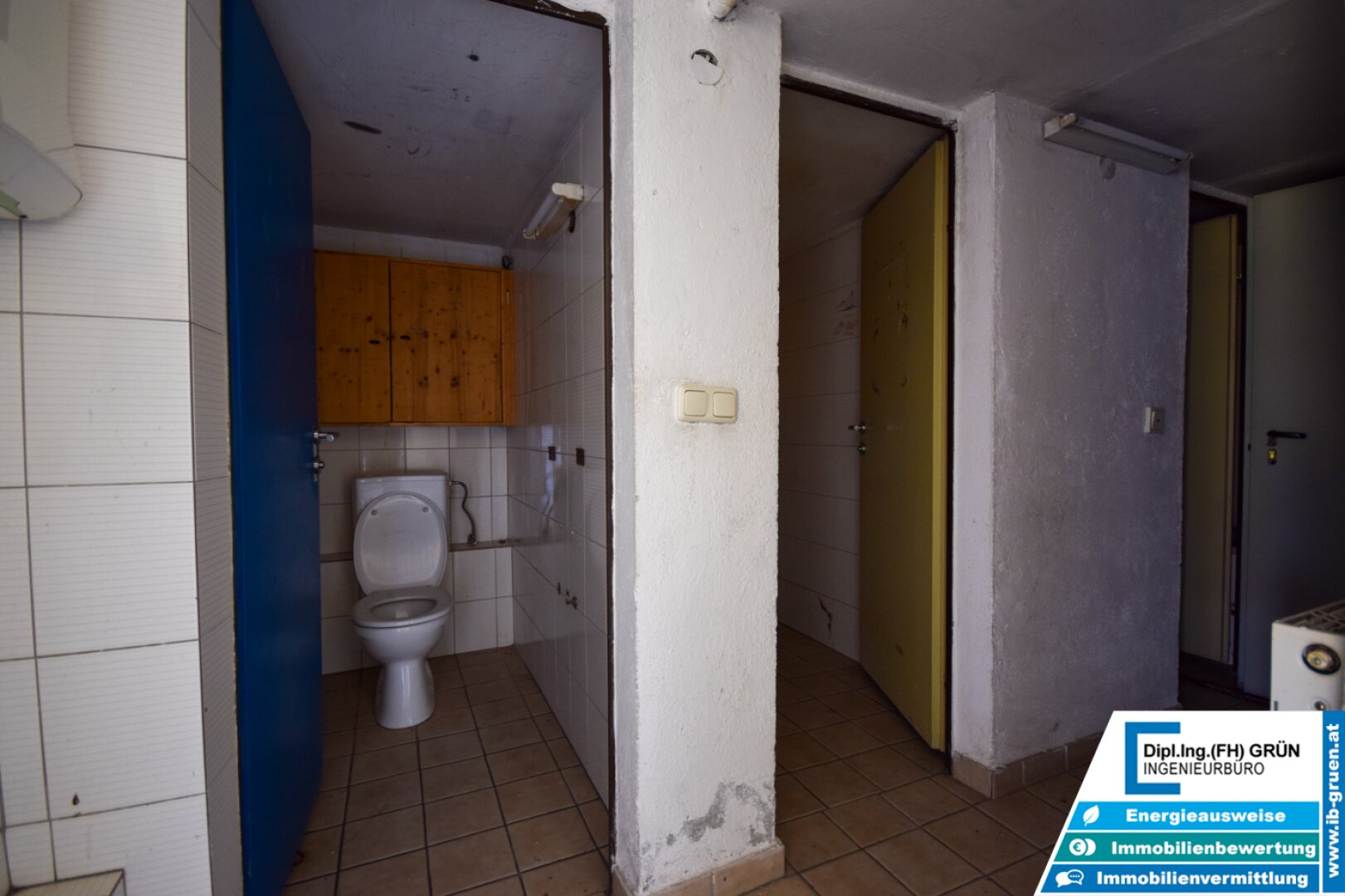 Vielseitige Gewerbeliegenschaft mit Büro & Hallenflächen auf 2.950 m²