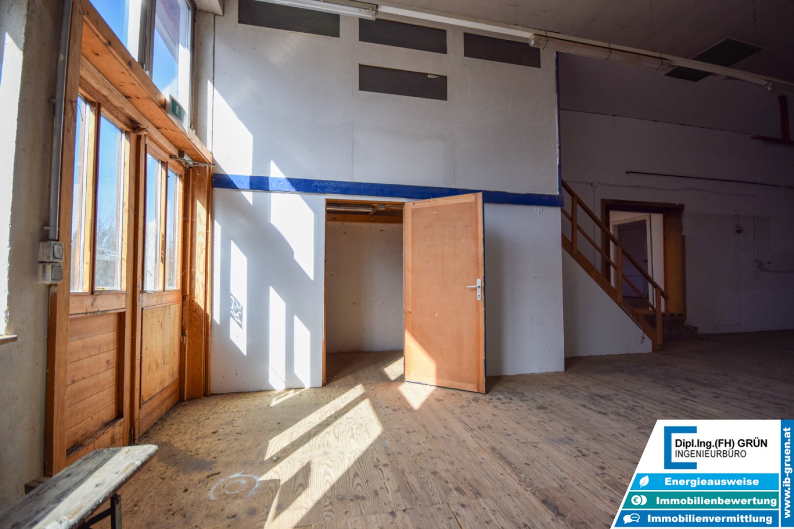 Vielseitige Gewerbeliegenschaft mit Büro & Hallenflächen auf 2.950 m²