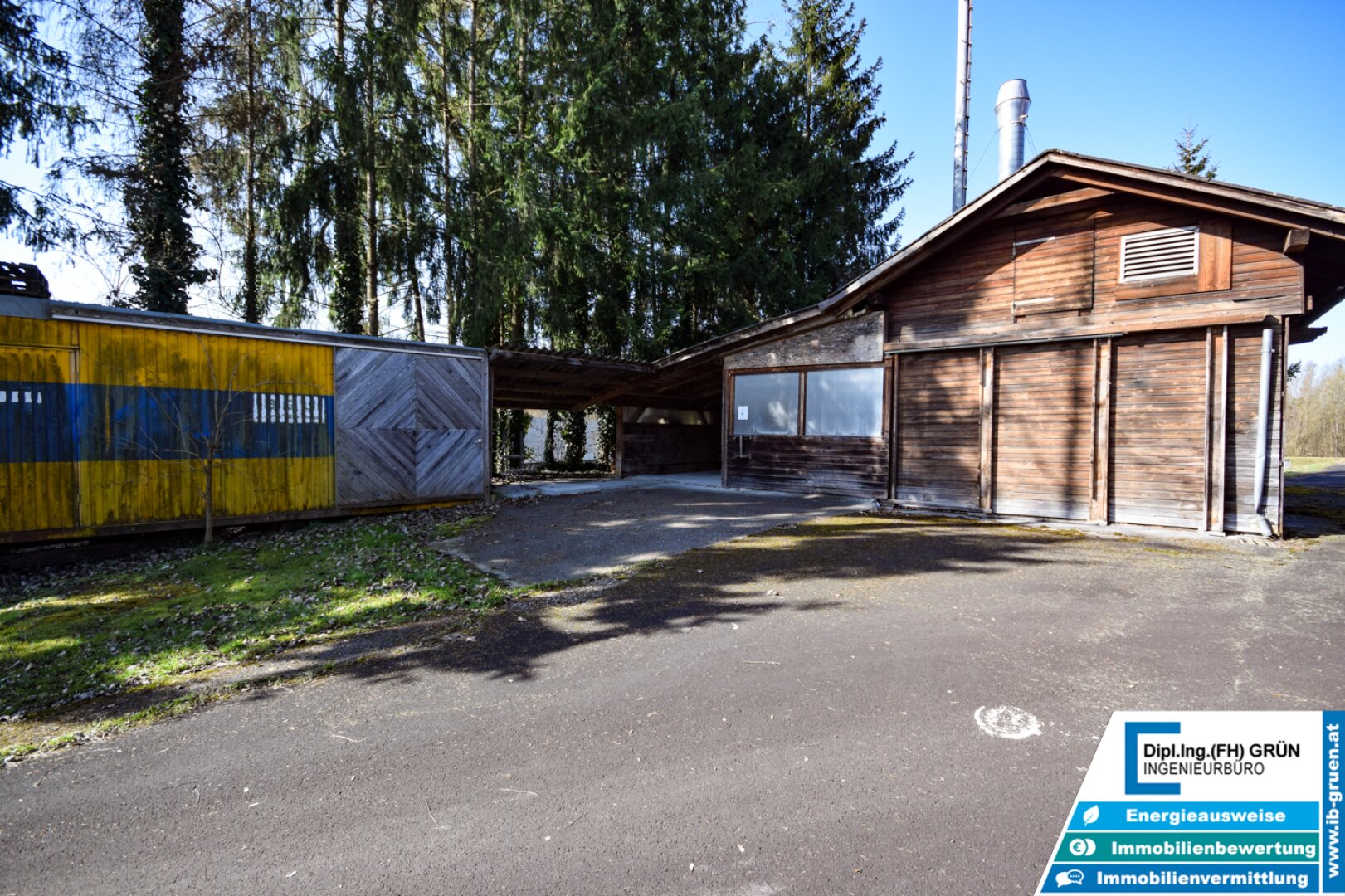 Vielseitige Gewerbeliegenschaft mit Büro & Hallenflächen auf 2.950 m²