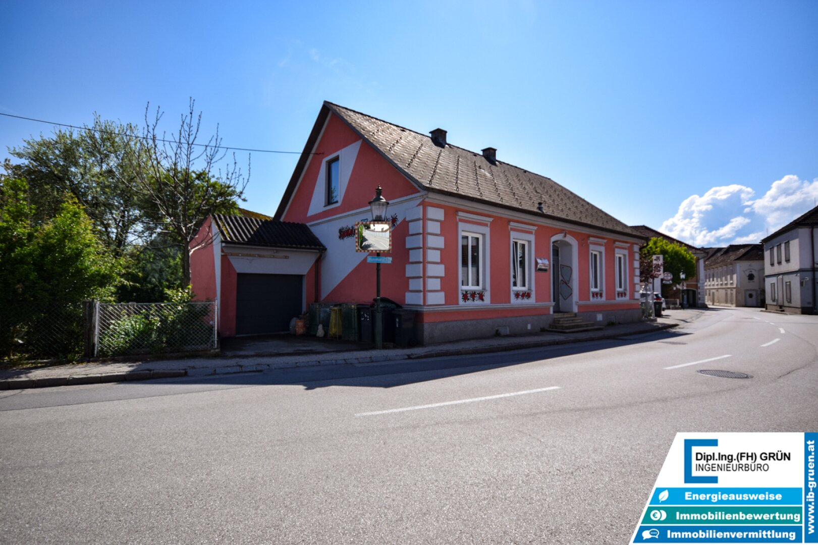 Charmantes Einfamilienhaus im Zentrum von Seitenstetten – saniert, Garage, Terrasse, Fernwärme