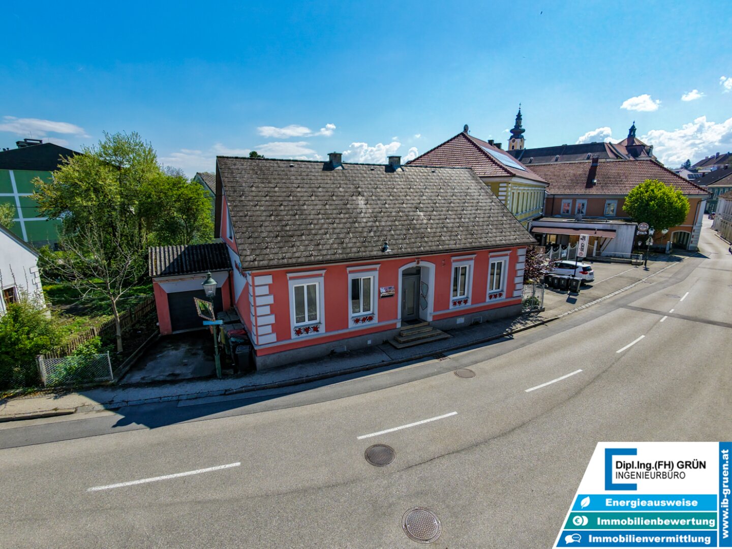 Charmantes Einfamilienhaus im Zentrum von Seitenstetten – saniert, Garage, Terrasse, Fernwärme