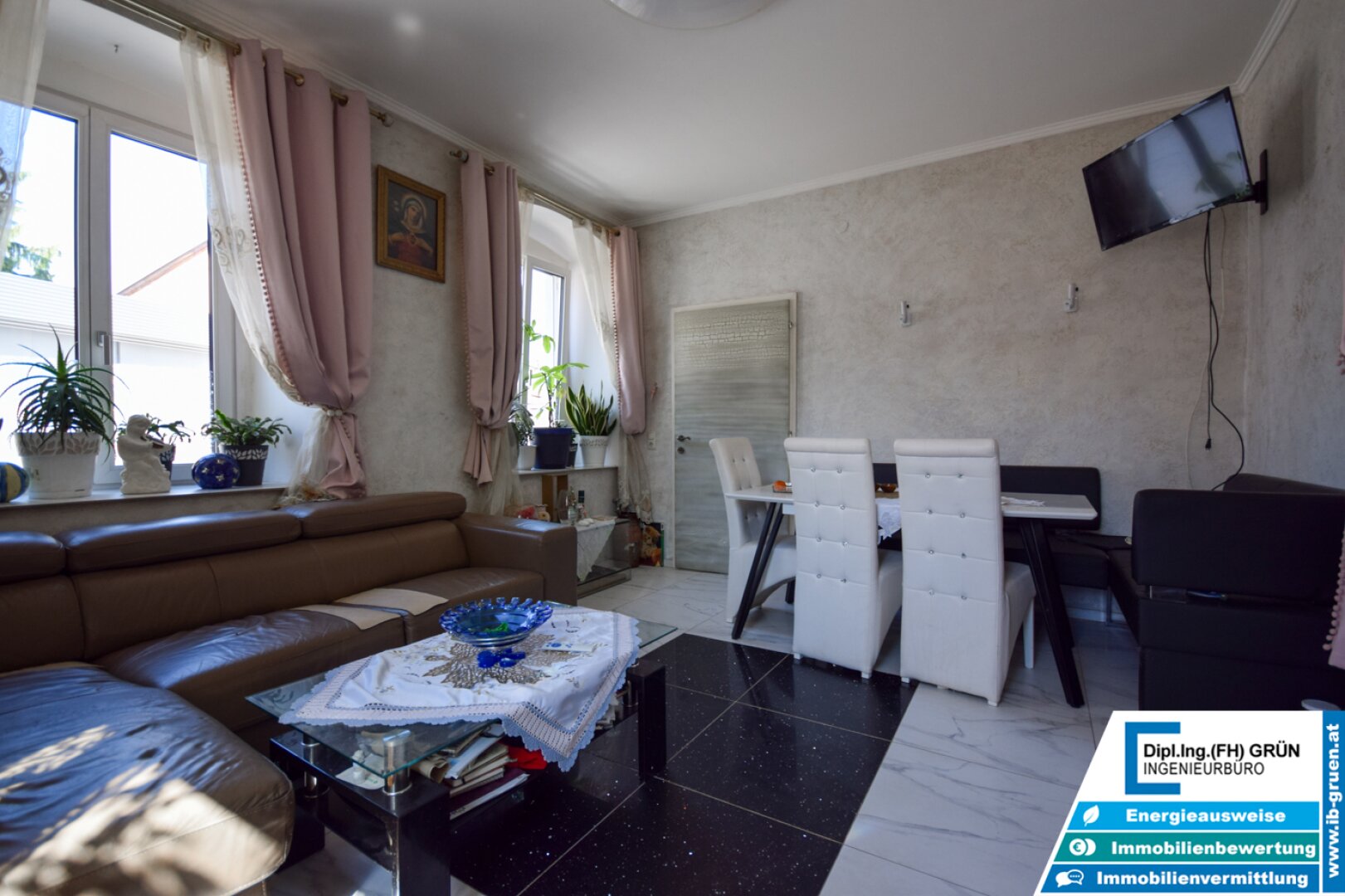 Charmantes Einfamilienhaus im Zentrum von Seitenstetten – saniert, Garage, Terrasse, Fernwärme
