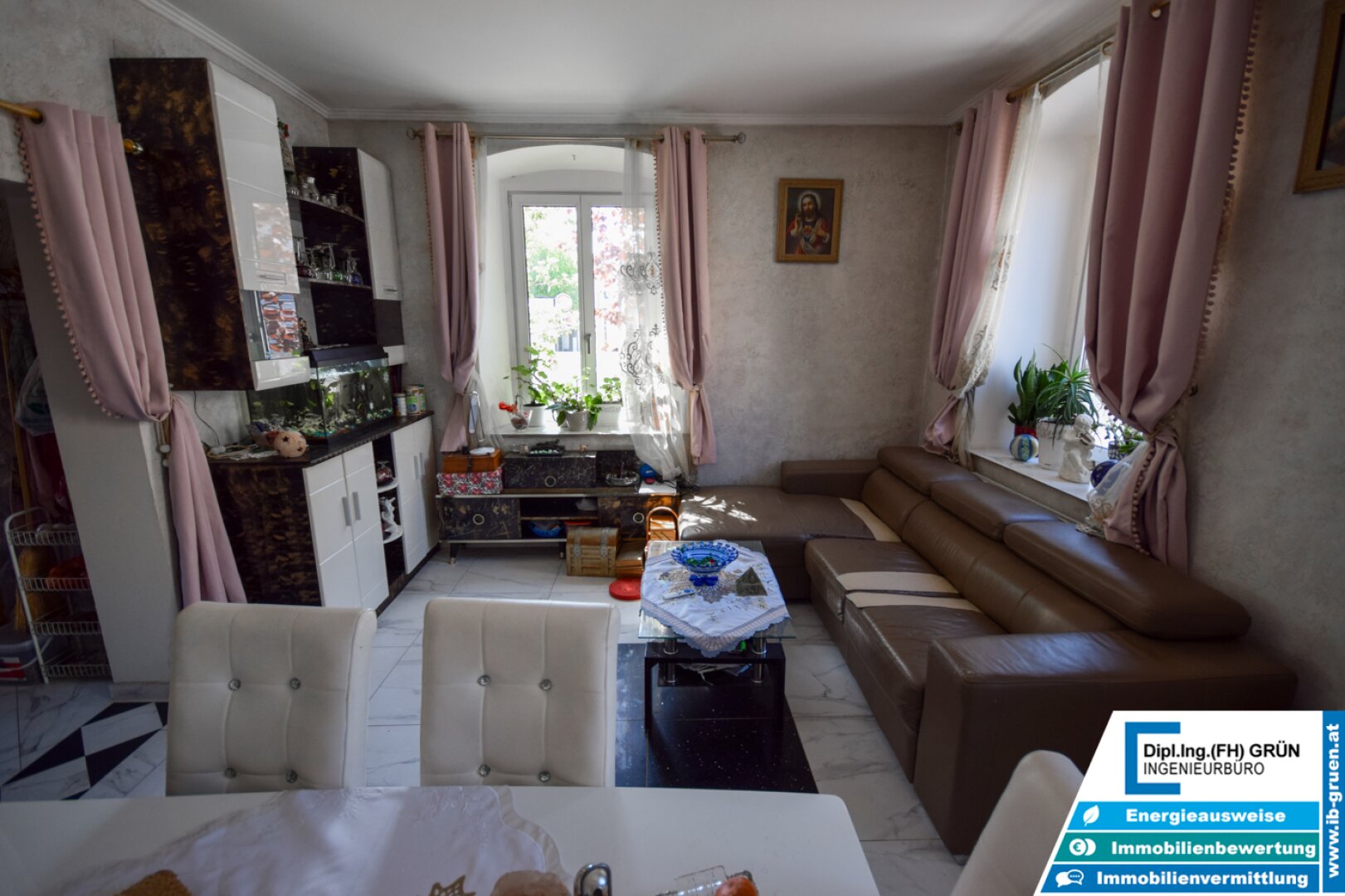 Charmantes Einfamilienhaus im Zentrum von Seitenstetten – saniert, Garage, Terrasse, Fernwärme