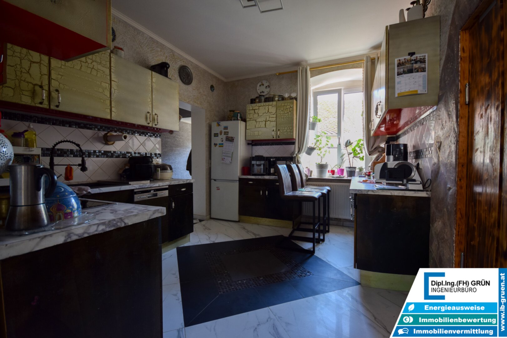 Charmantes Einfamilienhaus im Zentrum von Seitenstetten – saniert, Garage, Terrasse, Fernwärme