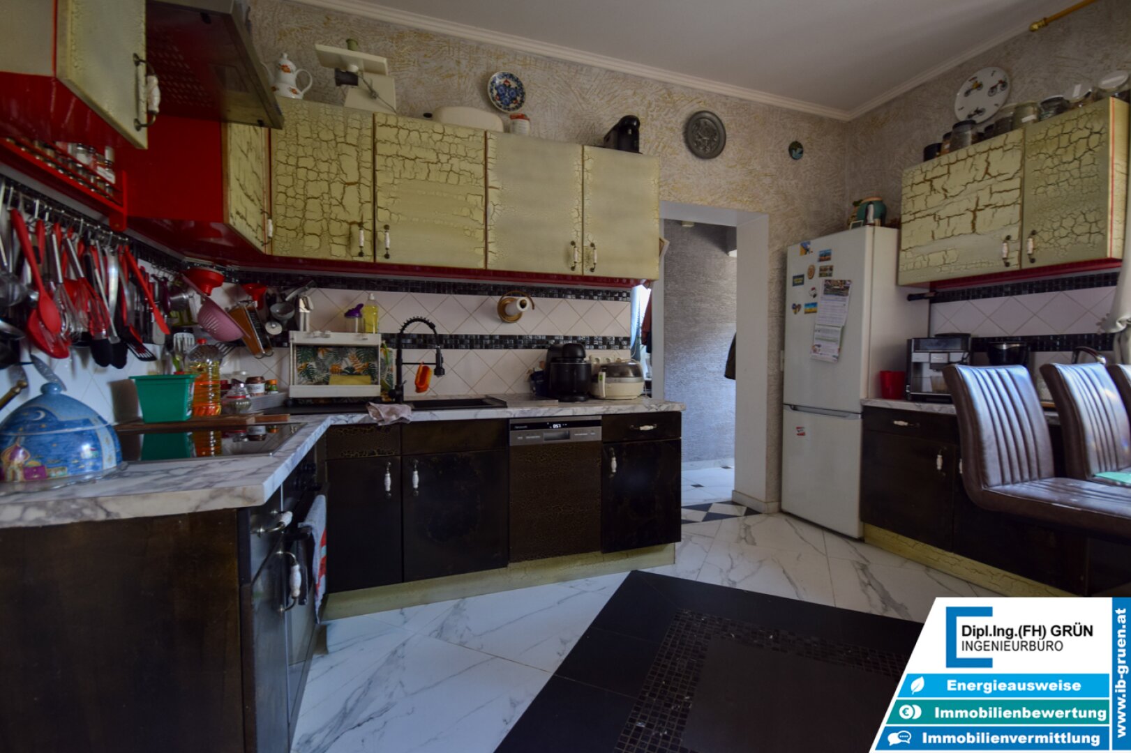 Charmantes Einfamilienhaus im Zentrum von Seitenstetten – saniert, Garage, Terrasse, Fernwärme