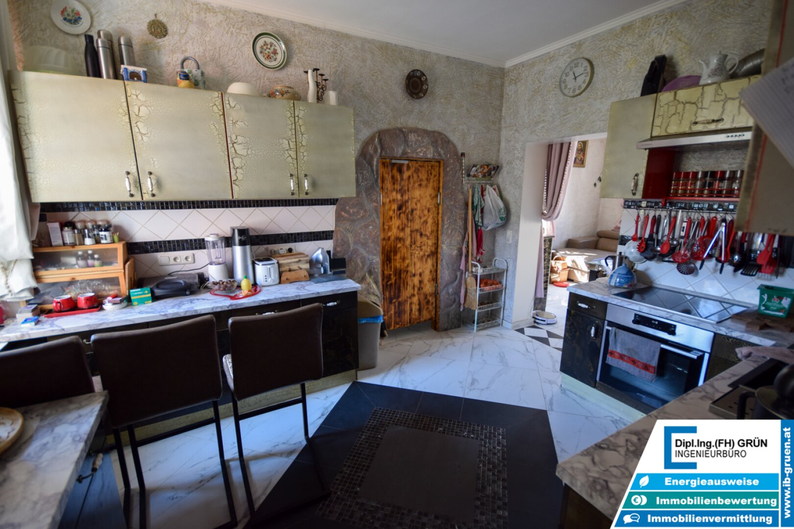 Charmantes Einfamilienhaus im Zentrum von Seitenstetten – saniert, Garage, Terrasse, Fernwärme