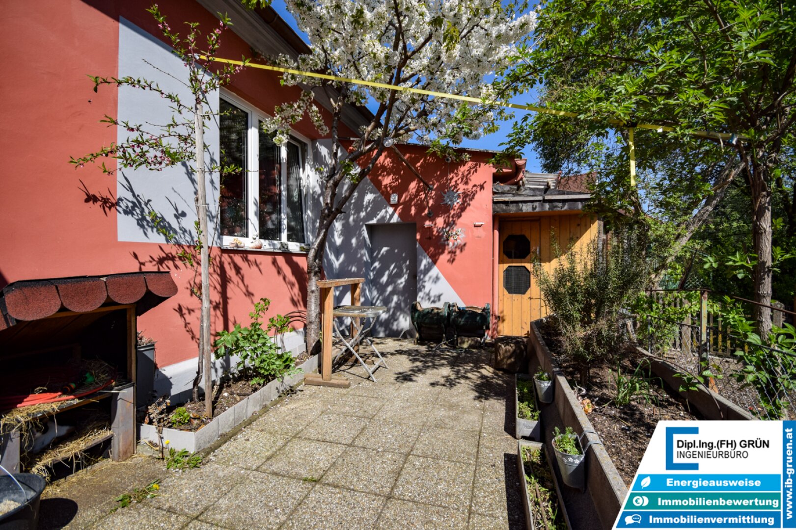 Charmantes Einfamilienhaus im Zentrum von Seitenstetten – saniert, Garage, Terrasse, Fernwärme