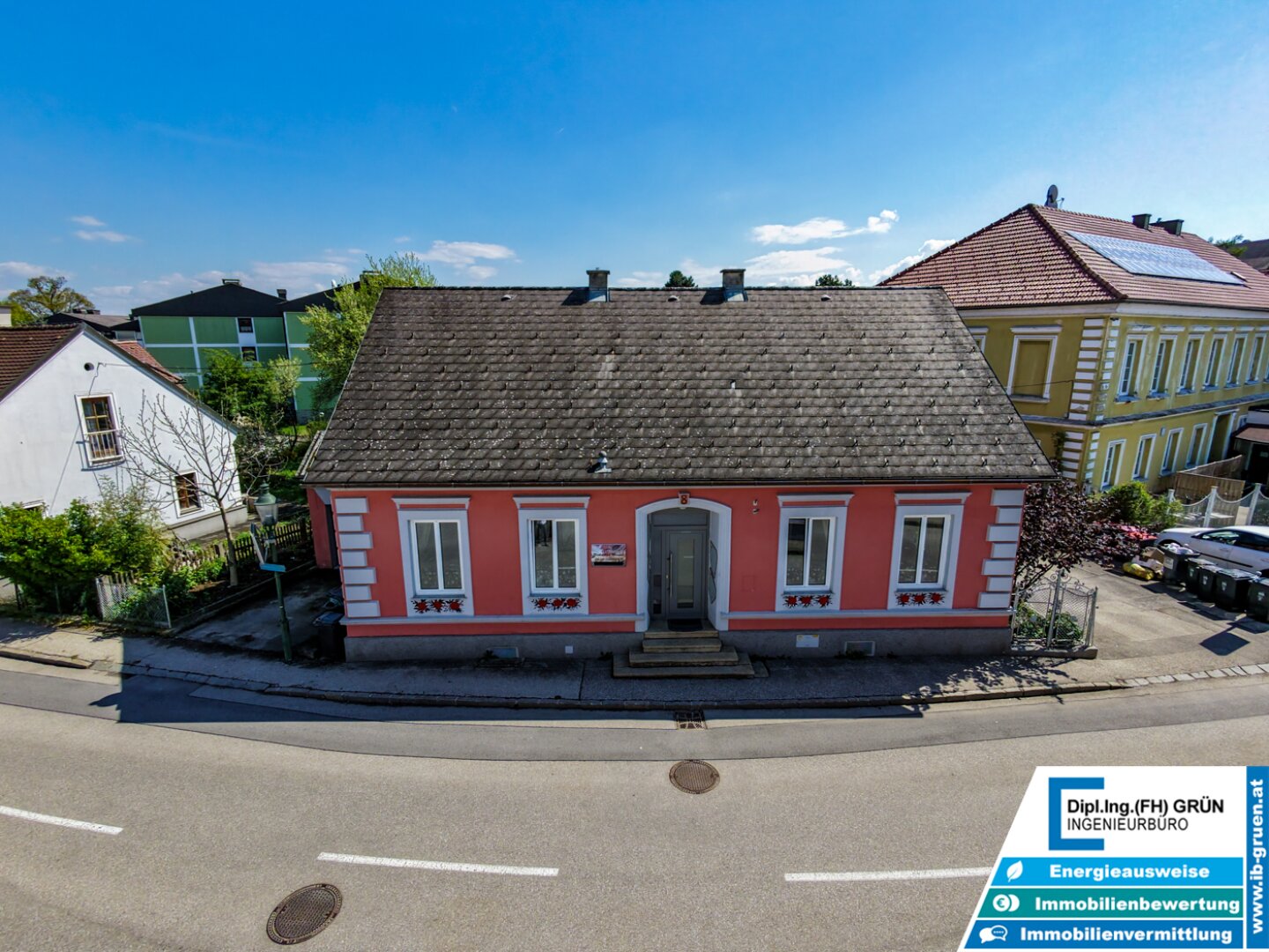 Charmantes Einfamilienhaus im Zentrum von Seitenstetten – saniert, Garage, Terrasse, Fernwärme