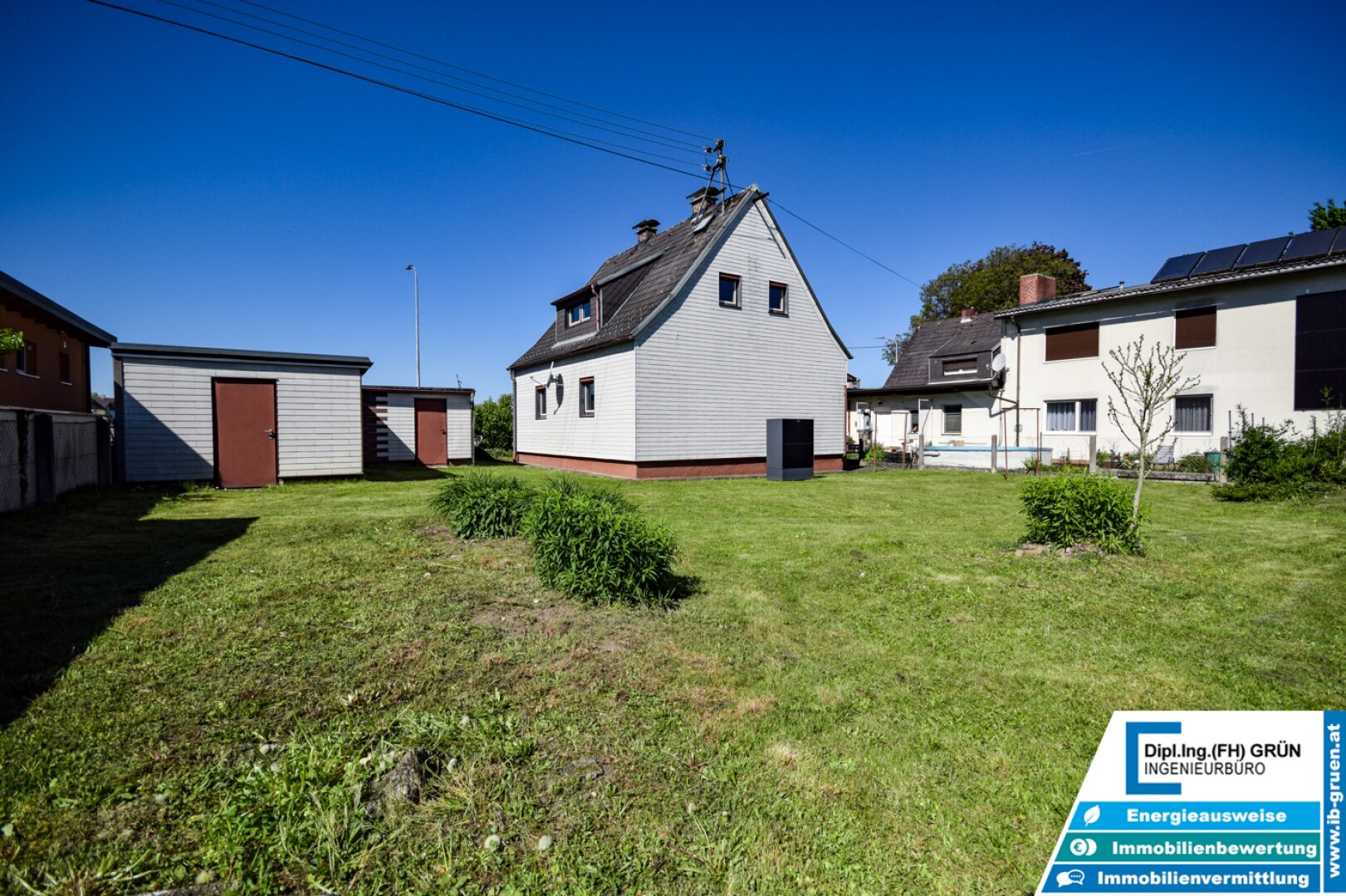 Toplage! Haus mit großem Grundstück, 2- bzw. 3-fach Garage & neuer Luftwärmepumpe