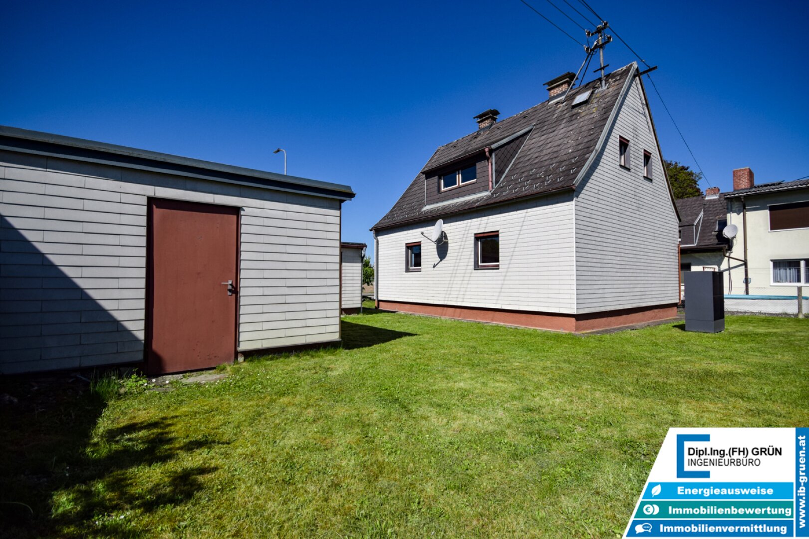 Toplage! Haus mit großem Grundstück, 2- bzw. 3-fach Garage & neuer Luftwärmepumpe