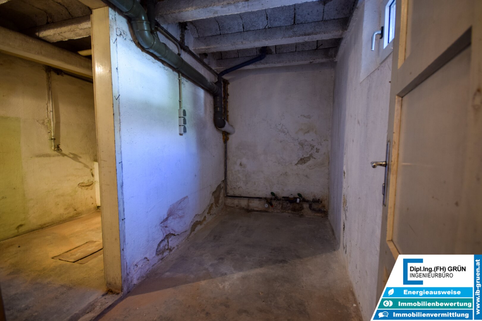 Toplage! Haus mit großem Grundstück, 2- bzw. 3-fach Garage & neuer Luftwärmepumpe