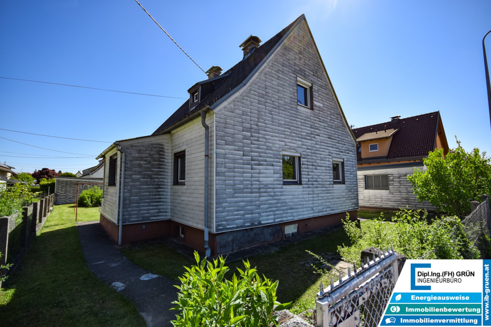 Toplage! Haus mit großem Grundstück, 2- bzw. 3-fach Garage & neuer Luftwärmepumpe