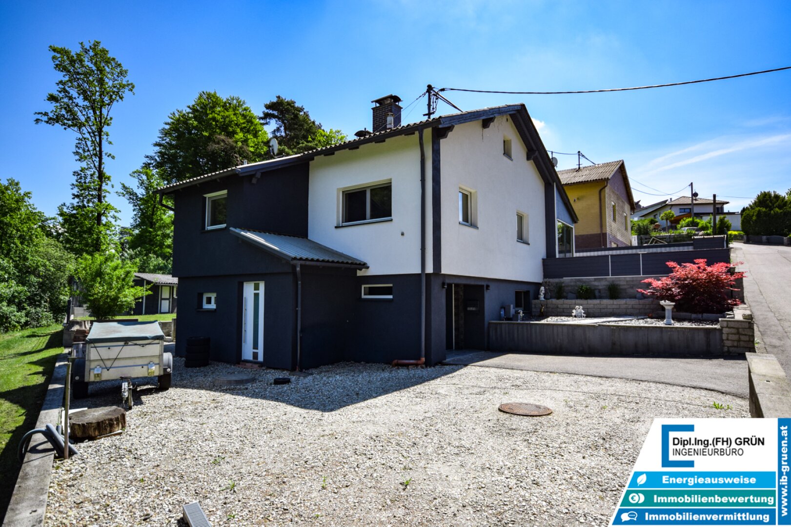 Wohnen in Ruhelage am Waldrand – modernisiertes Haus mit Pool & Grünblick