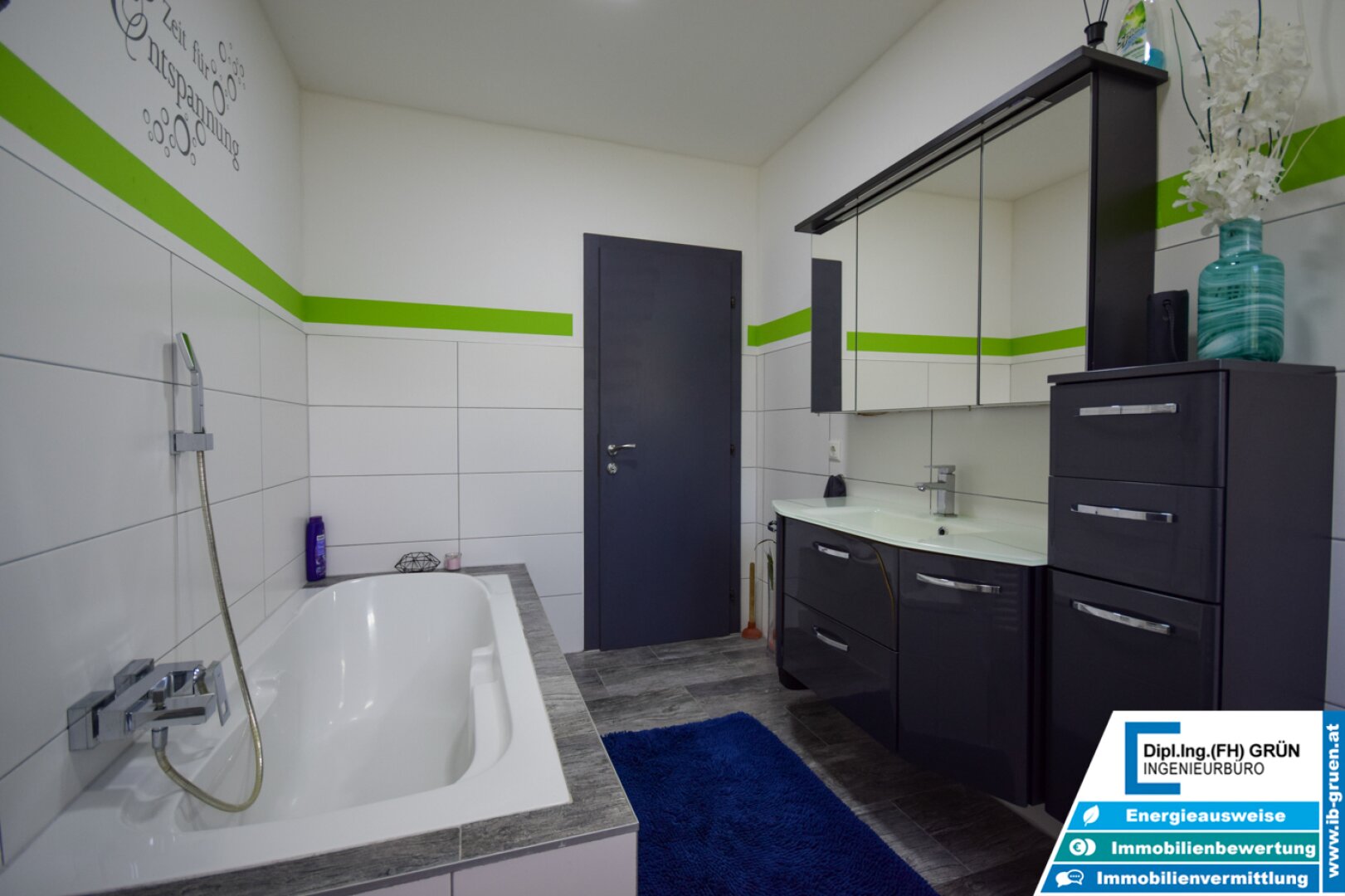 Wohnen in Ruhelage am Waldrand – modernisiertes Haus mit Pool & Grünblick