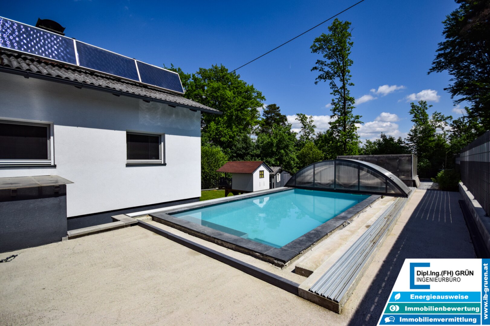 Wohnen in Ruhelage am Waldrand – modernisiertes Haus mit Pool & Grünblick