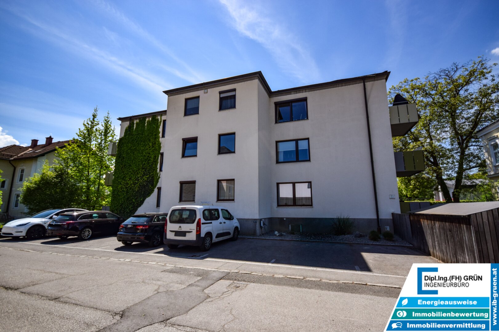 TOP-Lage! Hochwertig kernsanierte 3-Zimmer-Wohnung mit Smart Home, Garage & Balkon