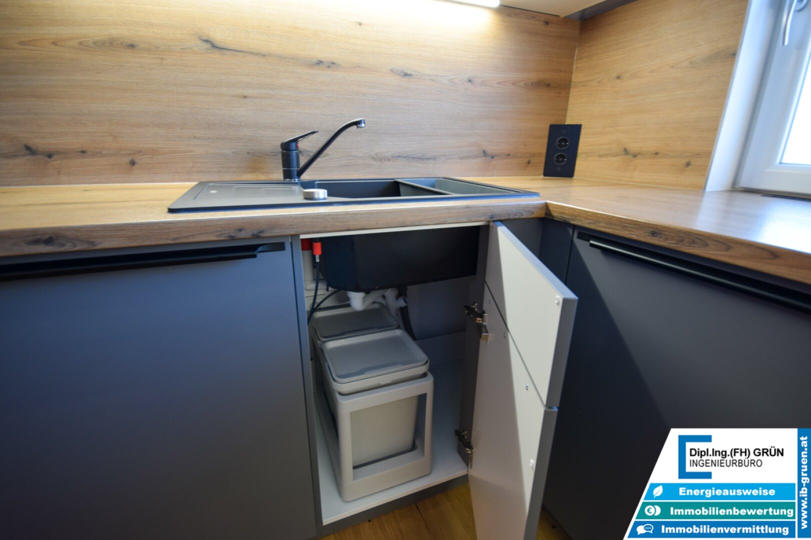 TOP-Lage! Hochwertig kernsanierte 3-Zimmer-Wohnung mit Smart Home, Garage & Balkon