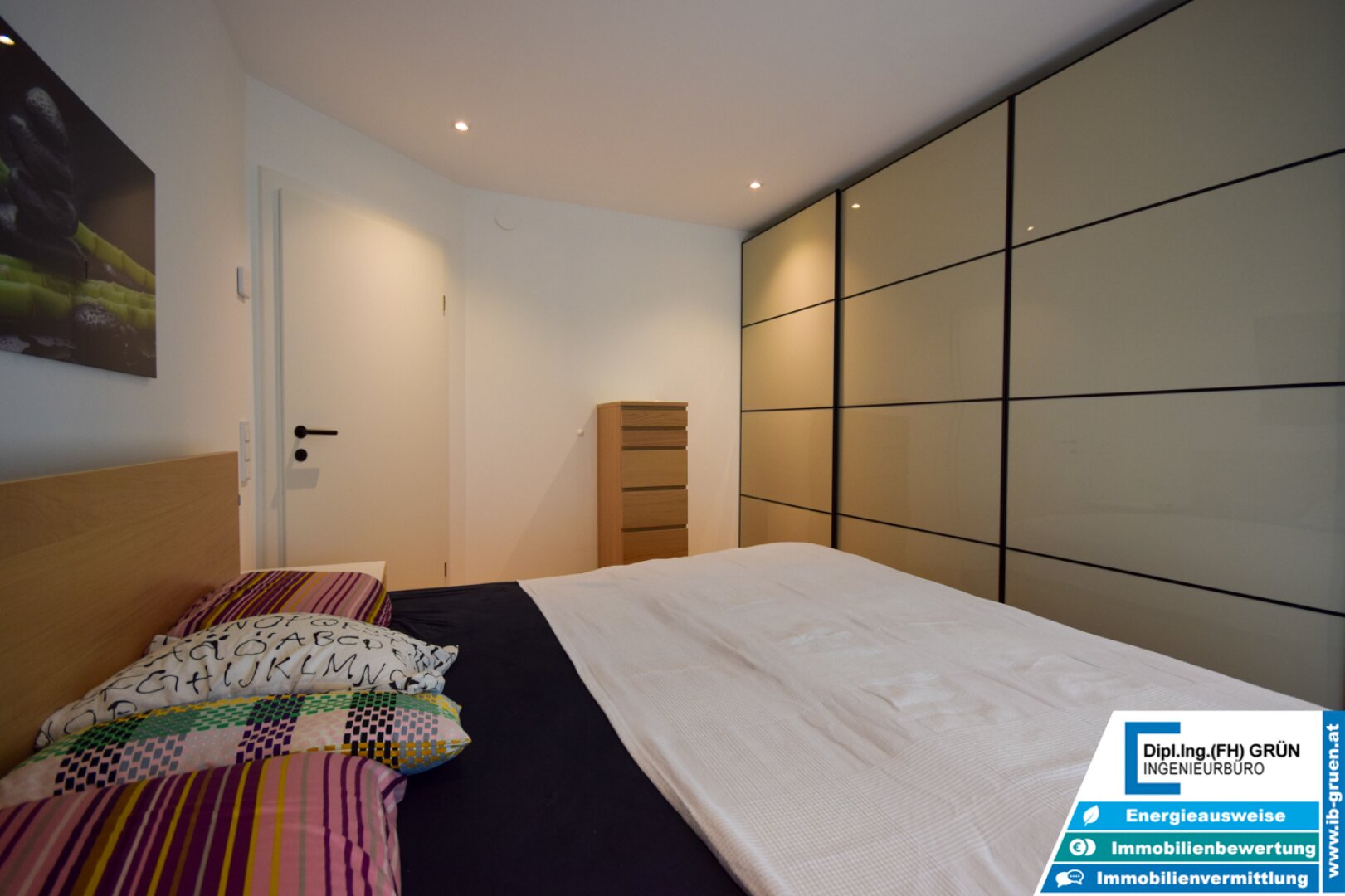 TOP-Lage! Hochwertig kernsanierte 3-Zimmer-Wohnung mit Smart Home, Garage & Balkon