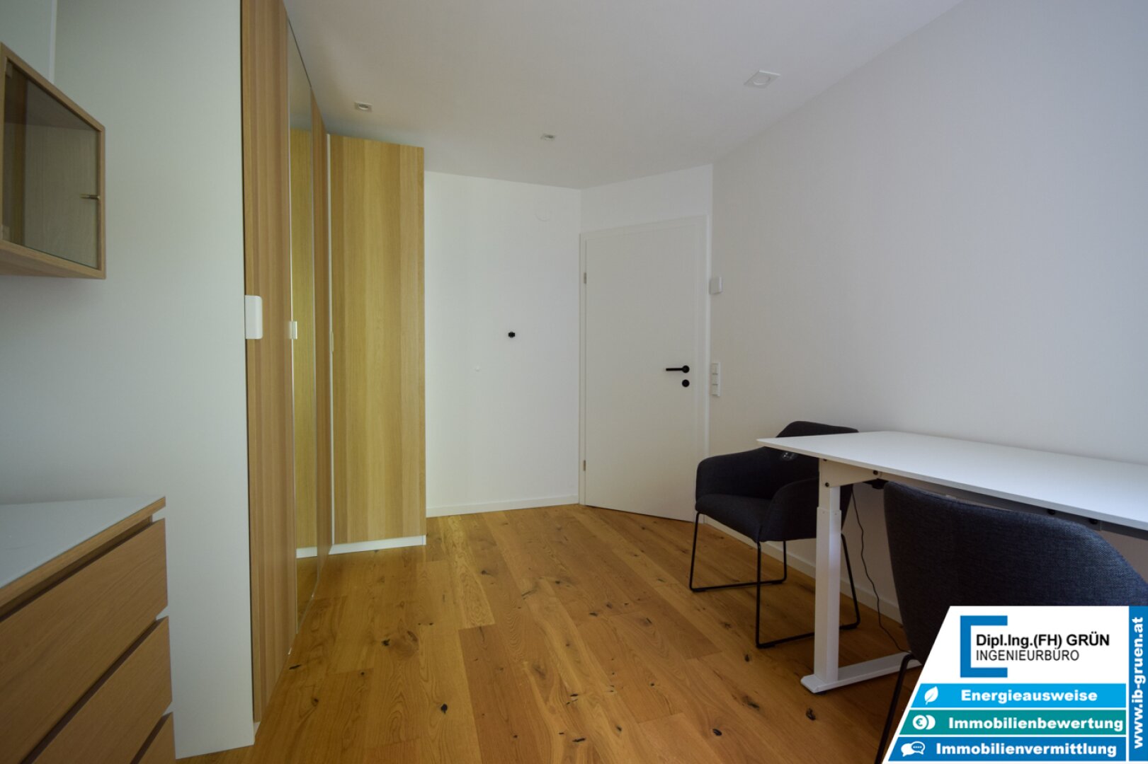 TOP-Lage! Hochwertig kernsanierte 3-Zimmer-Wohnung mit Smart Home, Garage & Balkon