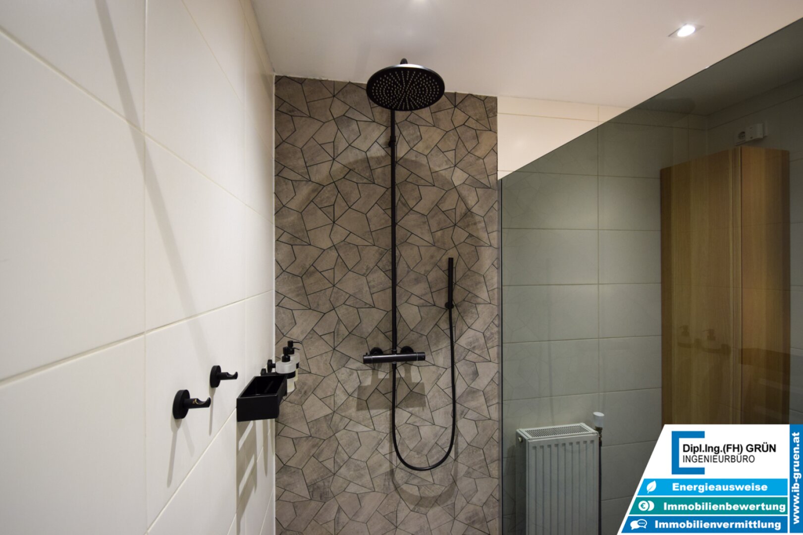 TOP-Lage! Hochwertig kernsanierte 3-Zimmer-Wohnung mit Smart Home, Garage & Balkon