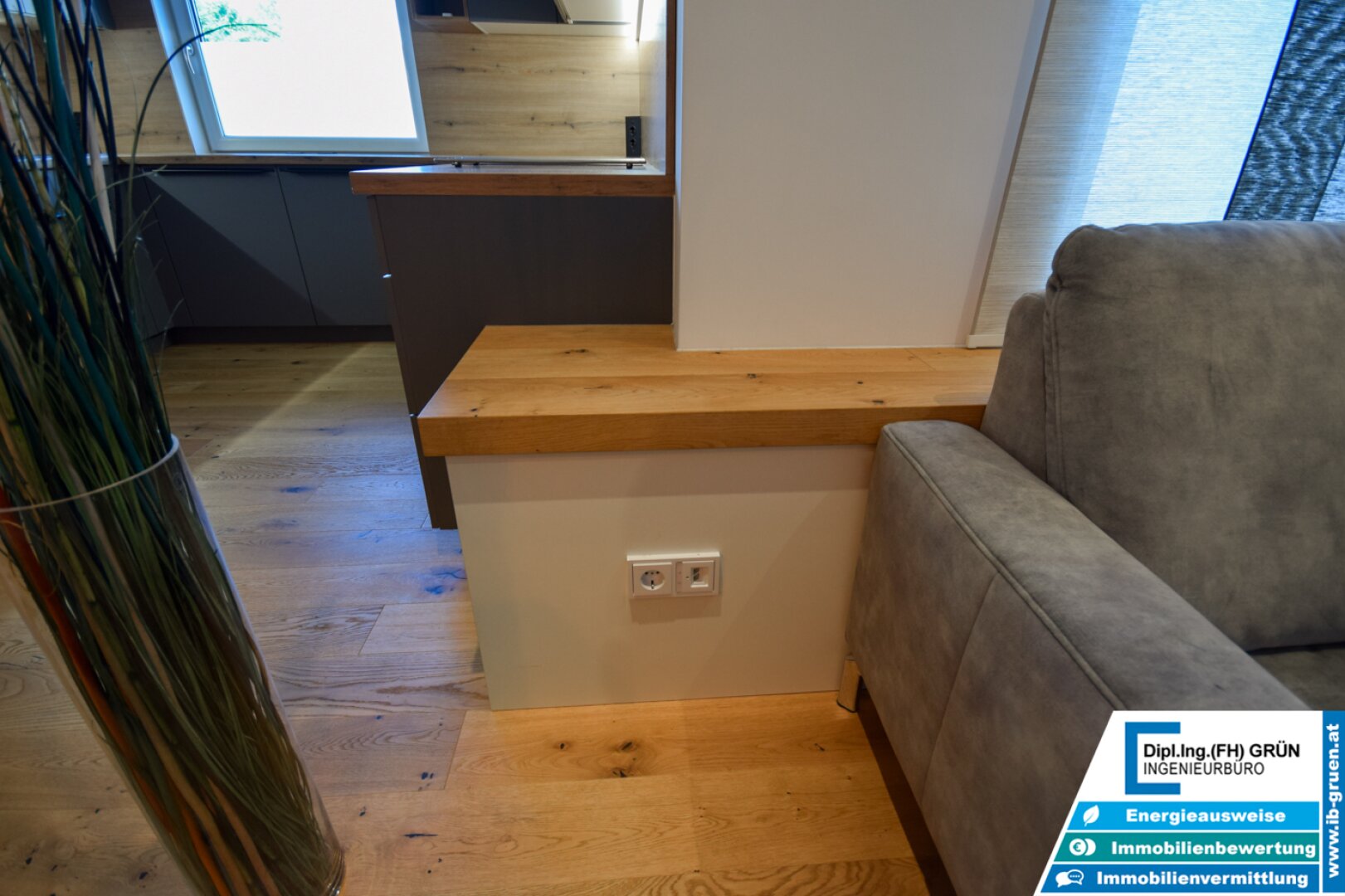 TOP-Lage! Hochwertig kernsanierte 3-Zimmer-Wohnung mit Smart Home, Garage & Balkon