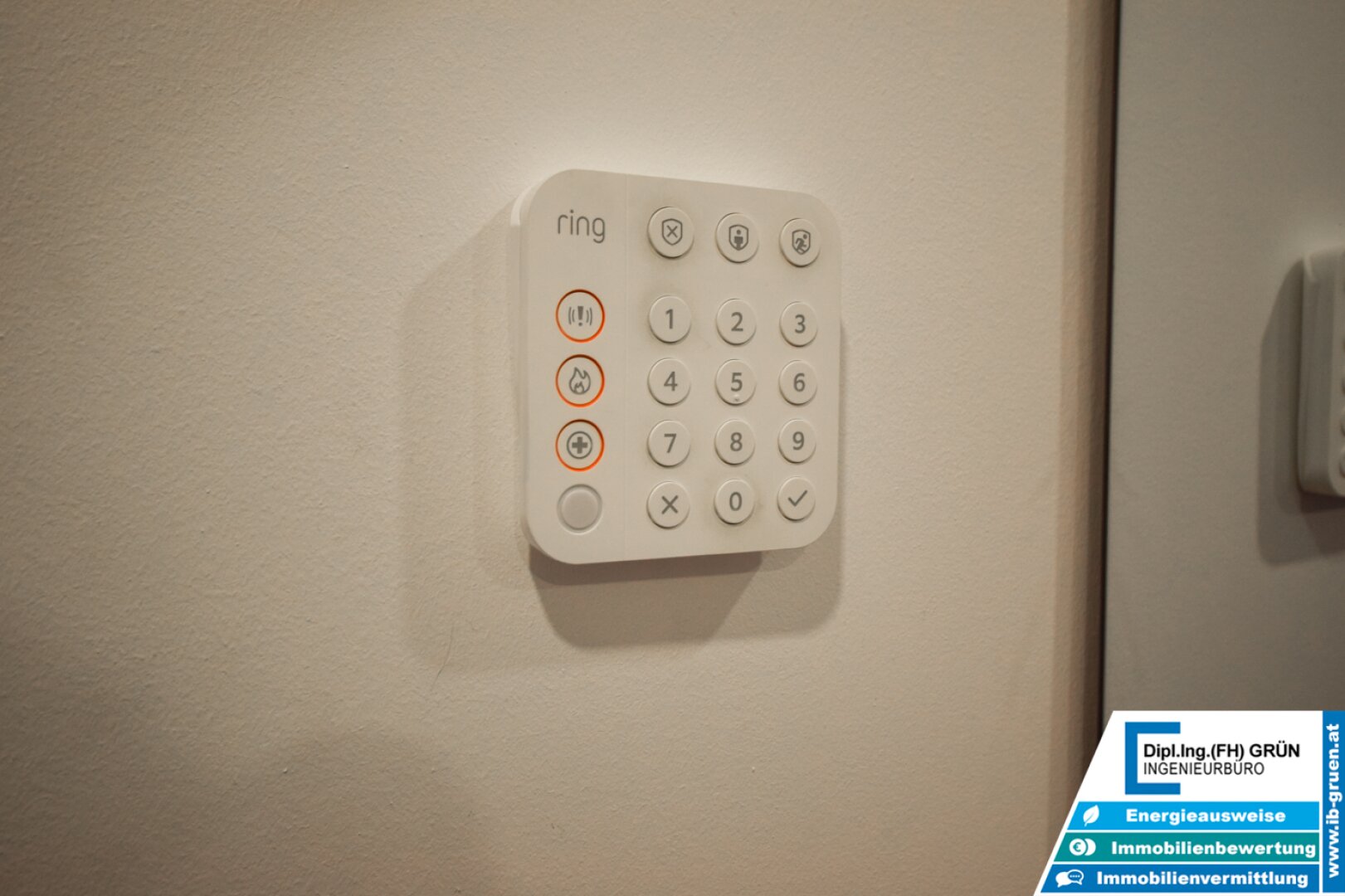 TOP-Lage! Hochwertig kernsanierte 3-Zimmer-Wohnung mit Smart Home, Garage & Balkon