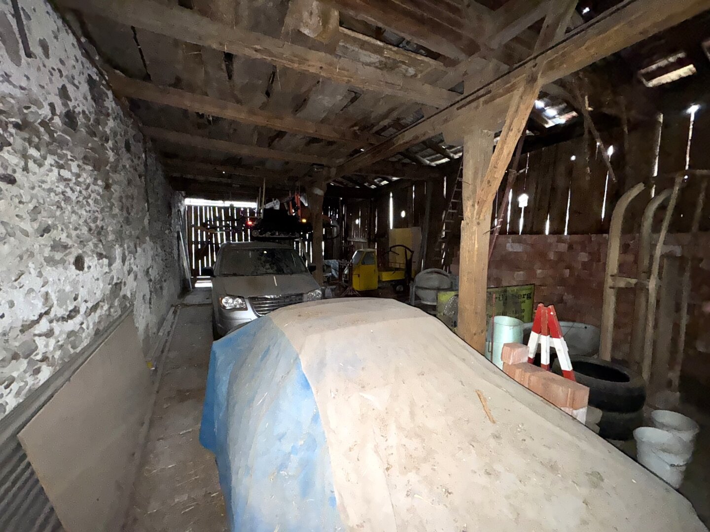 Gelegenheit: historisches Bauernhaus in Kematen / Tirol (auch für Privatpersonen zu kaufen)